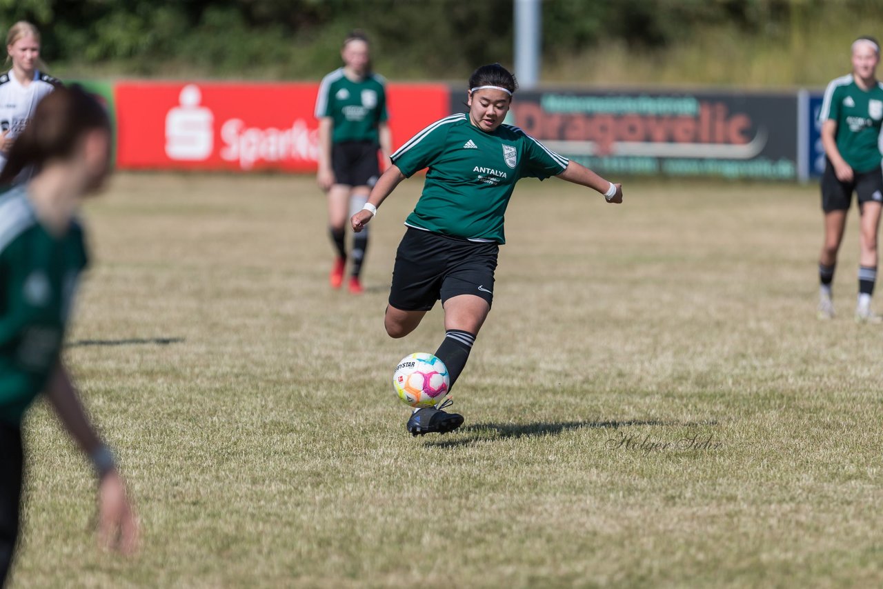 Bild 311 - wBJ TuRa Meldorf/Buesum - JFV Luebeck : Ergebnis: 1:0